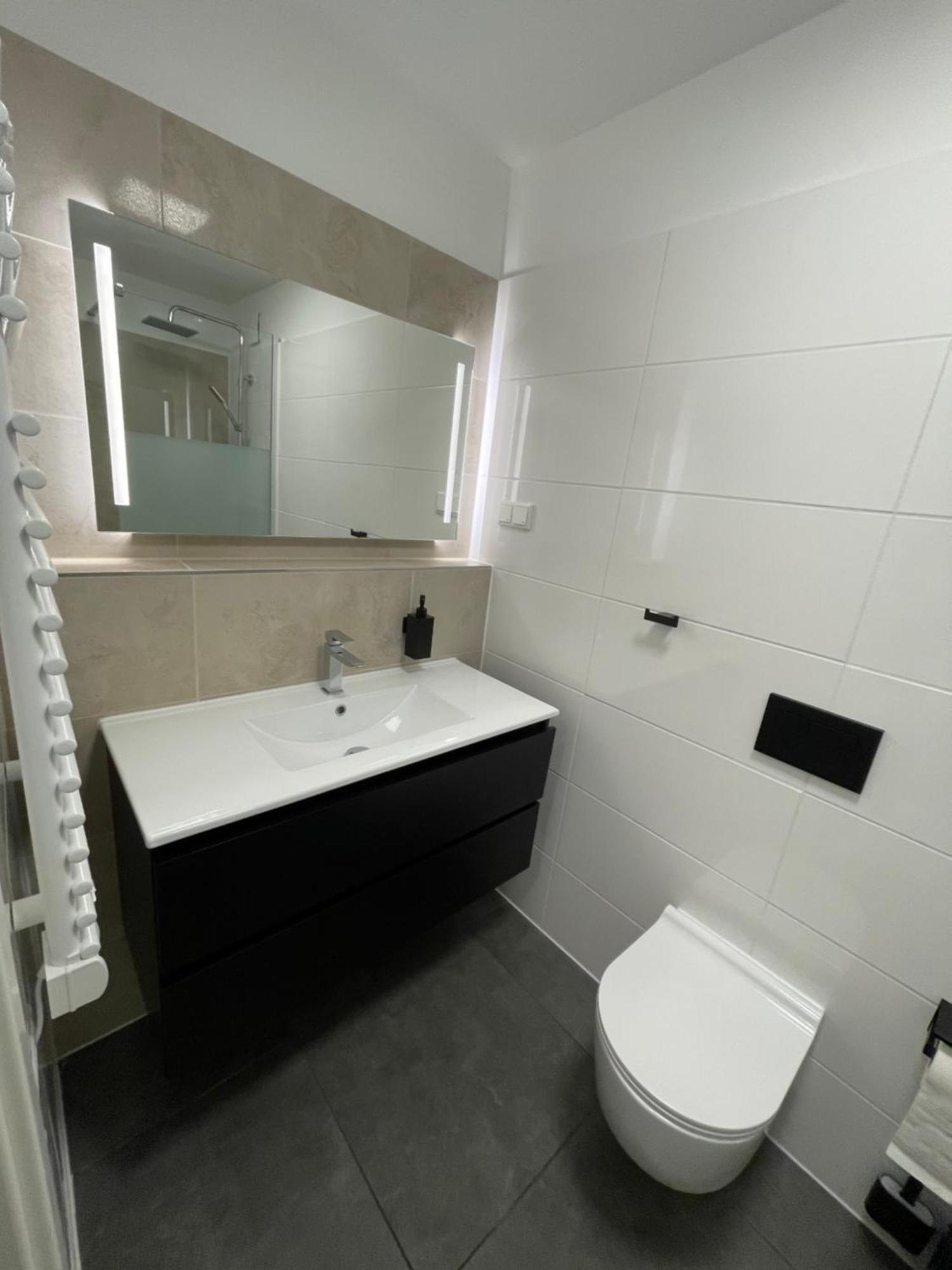 Aviators Guest House - Premium Room Strausberg Exterior photo