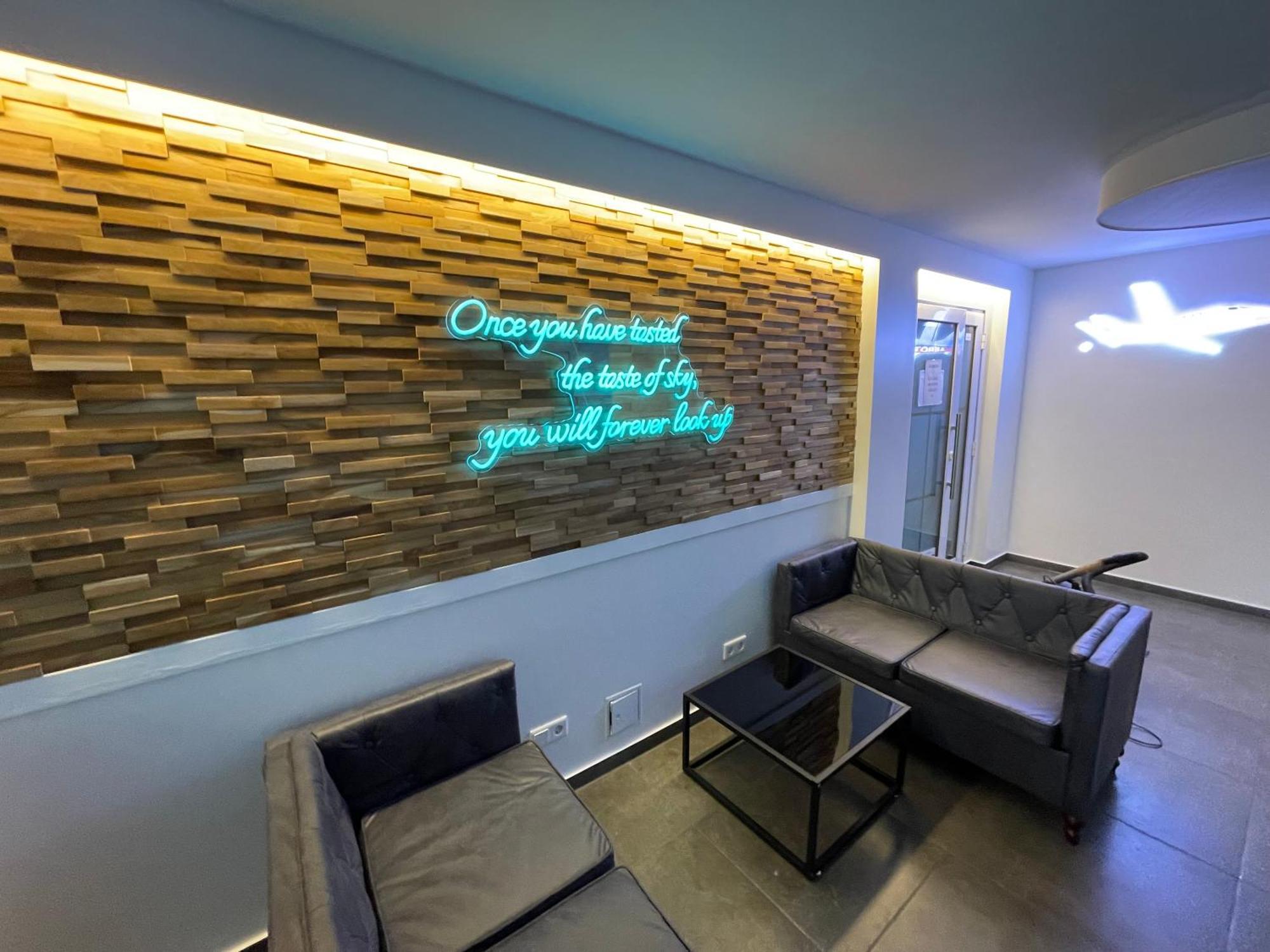 Aviators Guest House - Premium Room Strausberg Exterior photo